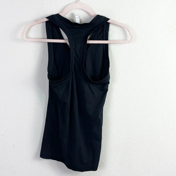 Athleta Black Tank Sleeveless Workout Top size XS - Picture 2 of 7